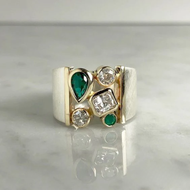 VINTAGE GREEN ZIRCONIA RING