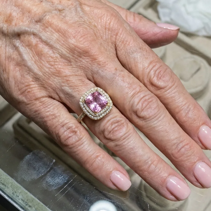 Cushion Pink Sapphire Ring | Gold