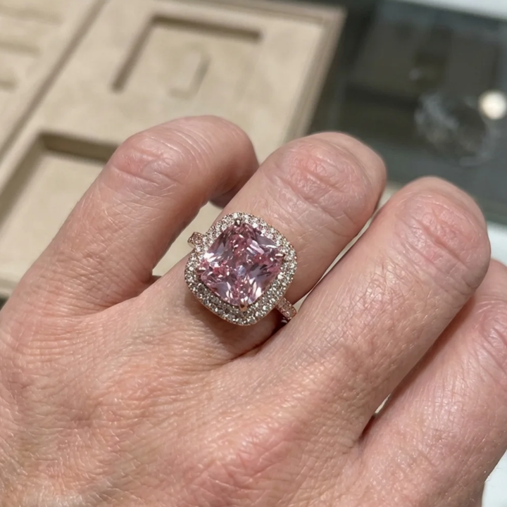 Cushion Pink Sapphire Ring | Gold