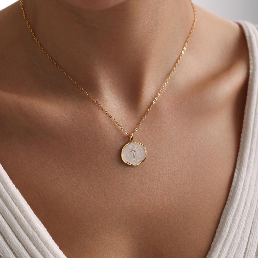 The Heaven's Embrace Necklace