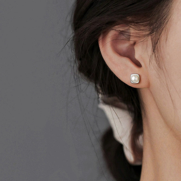 Elegant Freshwater Pearl Drop Earrings